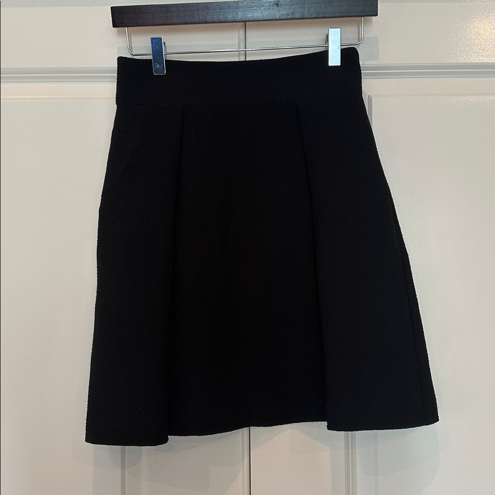 Black Halo Women’s Black Pleated Sanibel Mini Skirt Size 6